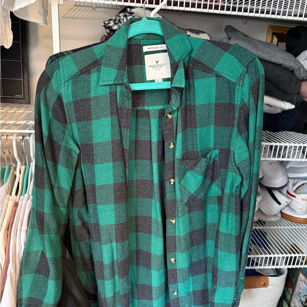 American Eagle Outfitters Men's Teal and Black Checkered Shirt